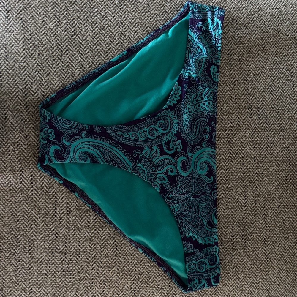 Title Nine by Carve Designs Teal Paisley Women's Swim Bottom